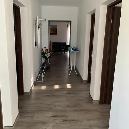 Pula E&e * Loborika