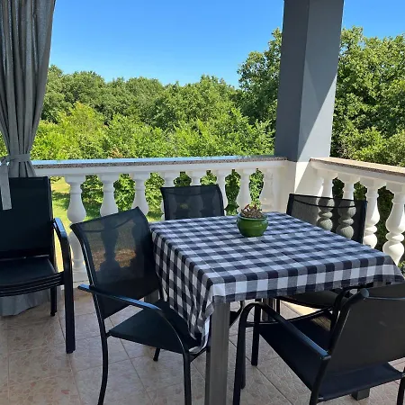 Apartment Pula E&e *